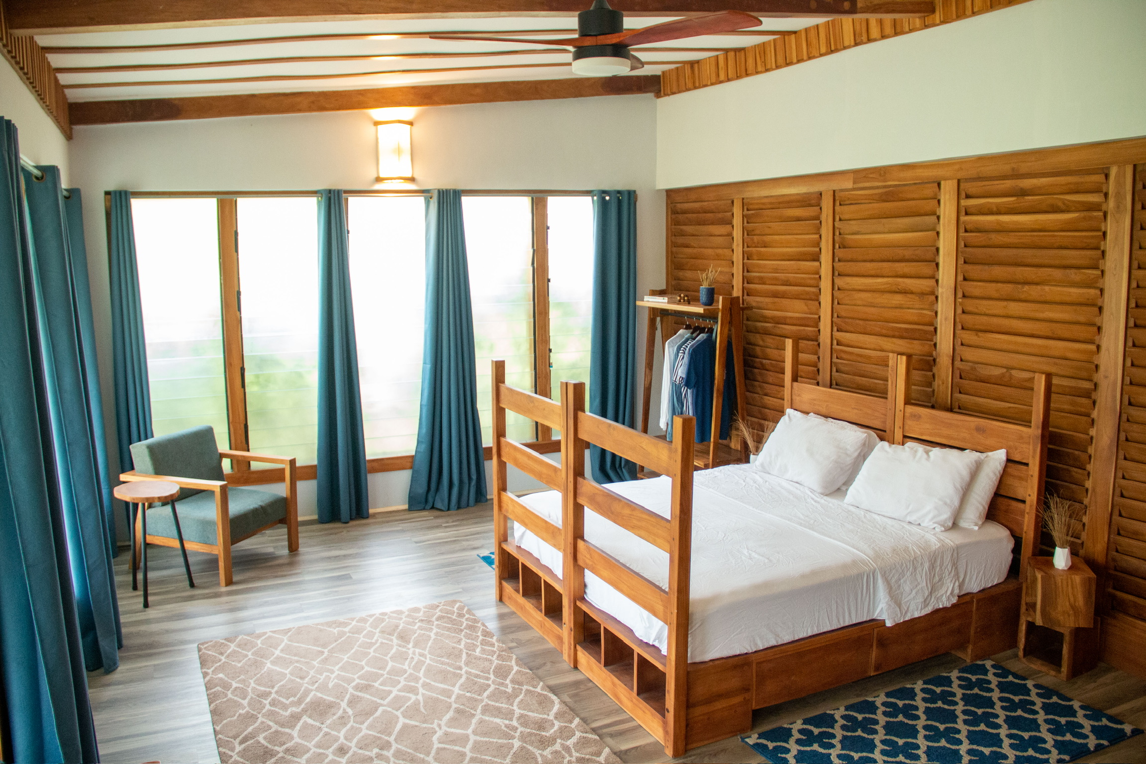 Custom bunk beds in solid teak, Sage Centre, Wli